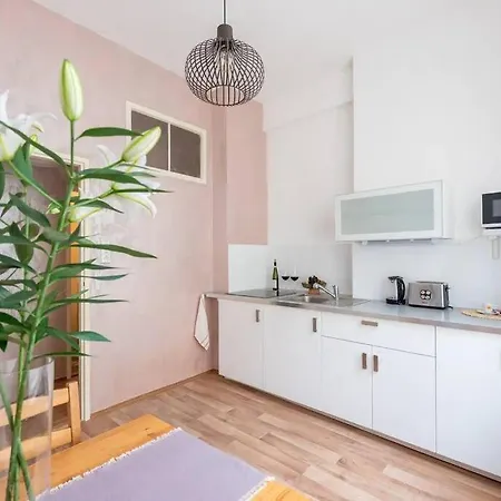Apartment Beautiful Flat In Center With Balcony Prague