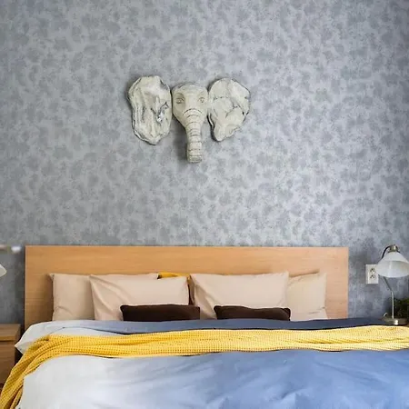 Beautiful Flat In Center With Balcony Praga